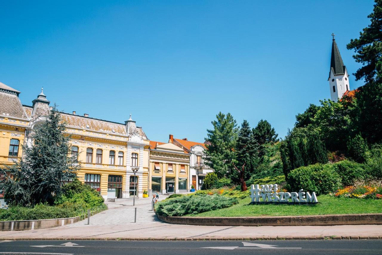 Villa Szófia Veszprém apartments Exterior foto